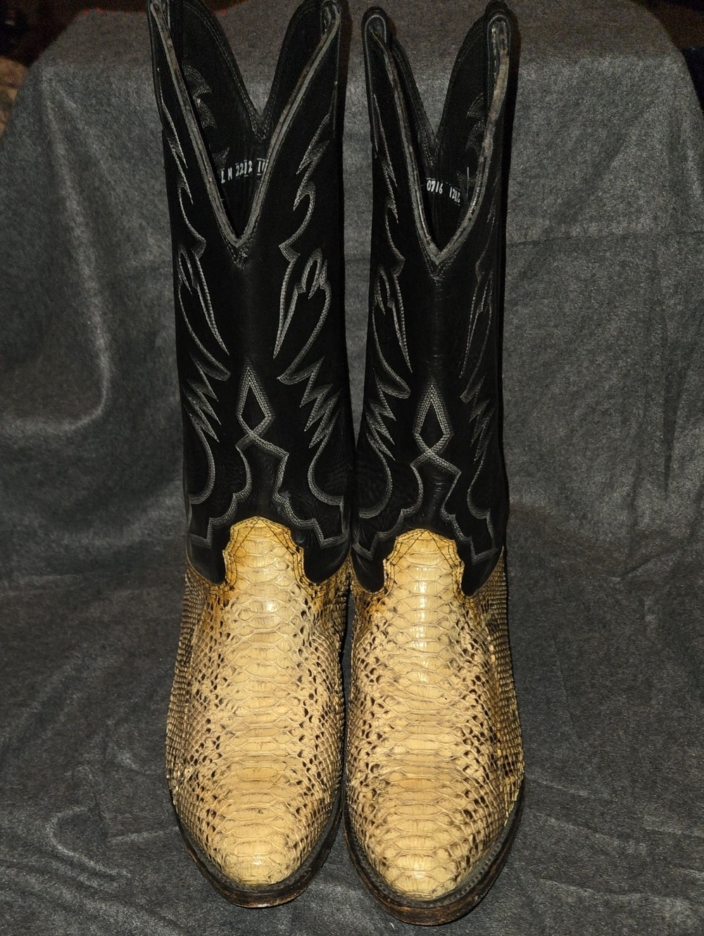 Vintage Larry Mahan Python Snakeskin Cowboy Boots Black Leather 12 XE Wide